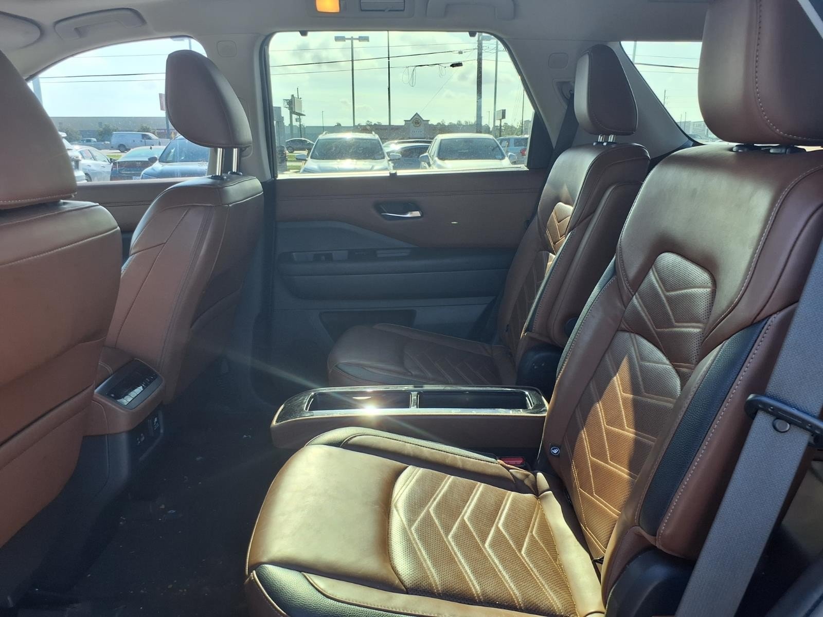 2023 Nissan Pathfinder Platinum  at Robbins Nissan