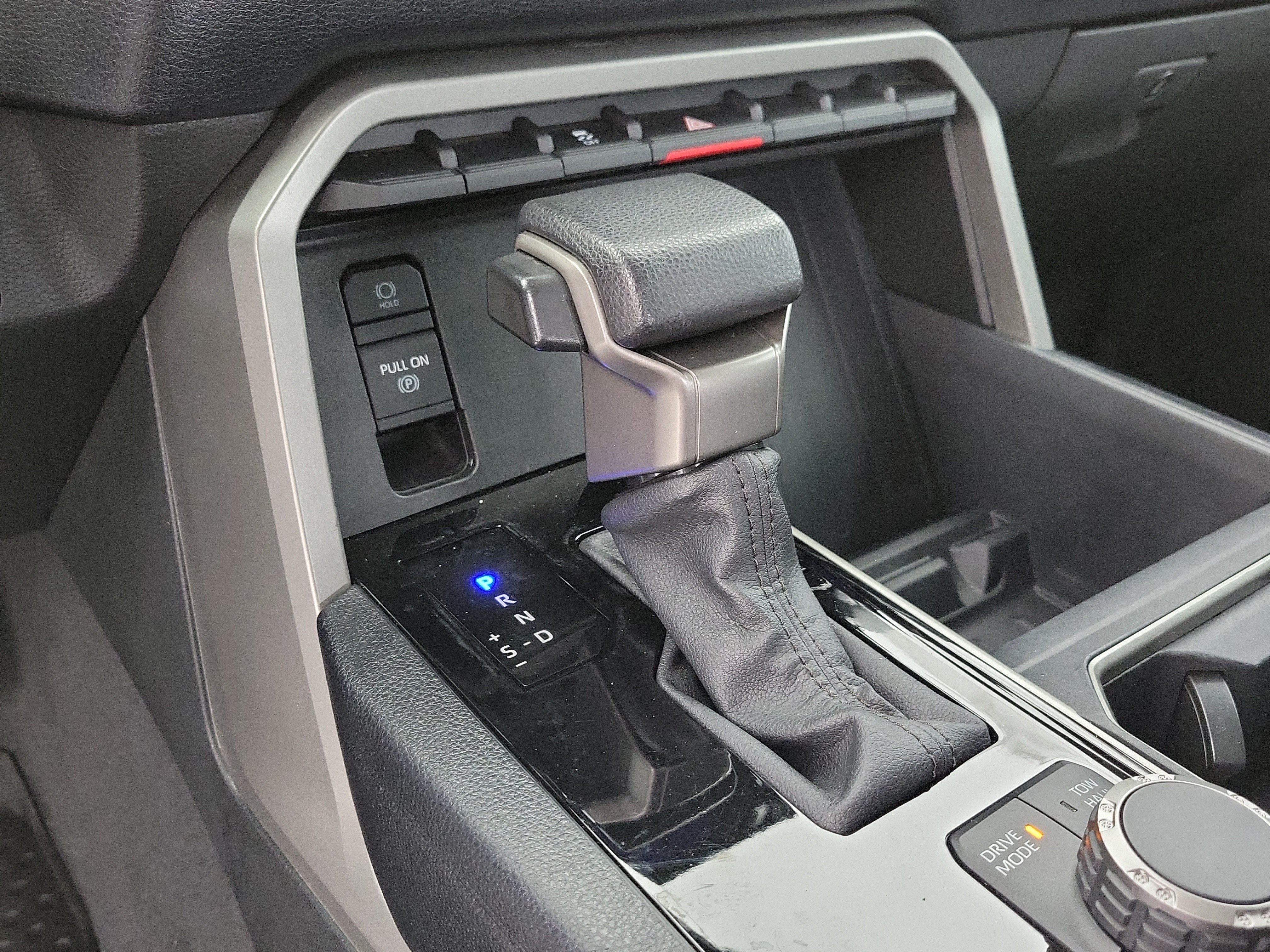 Used 2023 Ice Cap Toyota SR5 image 28