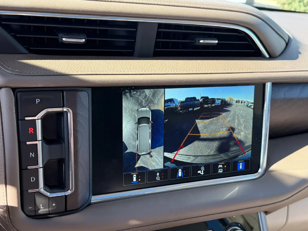 2023 GMC Yukon Denali - Photo 44