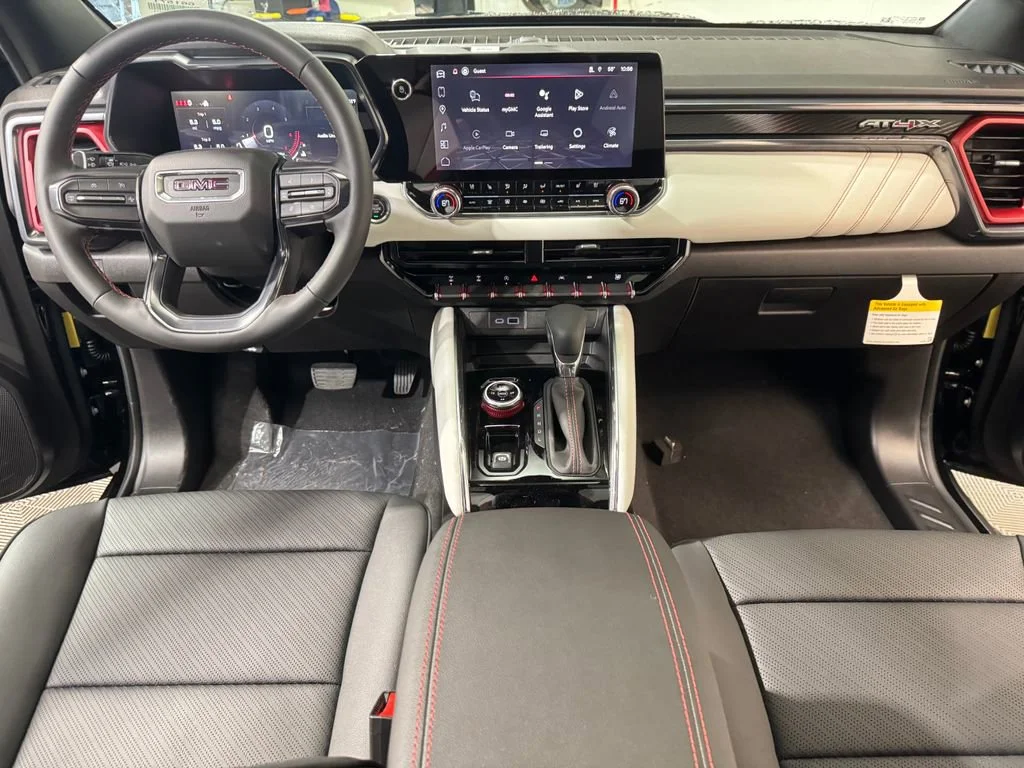2026 GMC Canyon AT4X - Photo 14