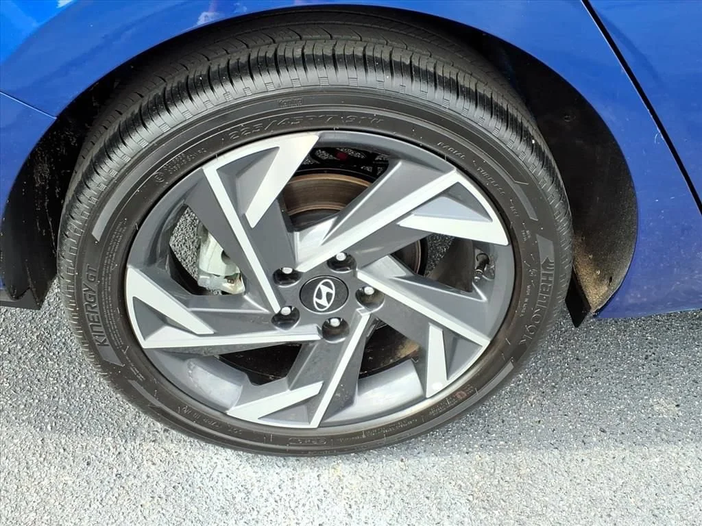 Used 2025 Blue Hyundai SEL Convenience image 20