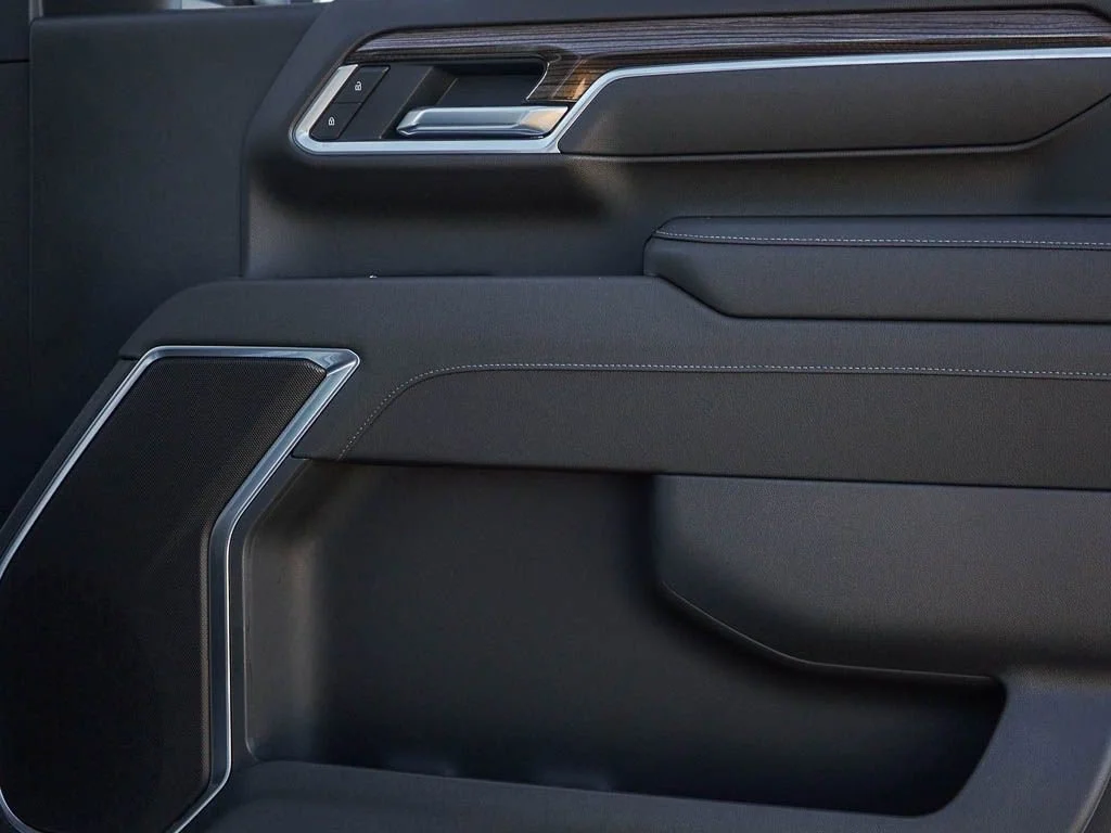 New 2026 Black Chevrolet LT image 7