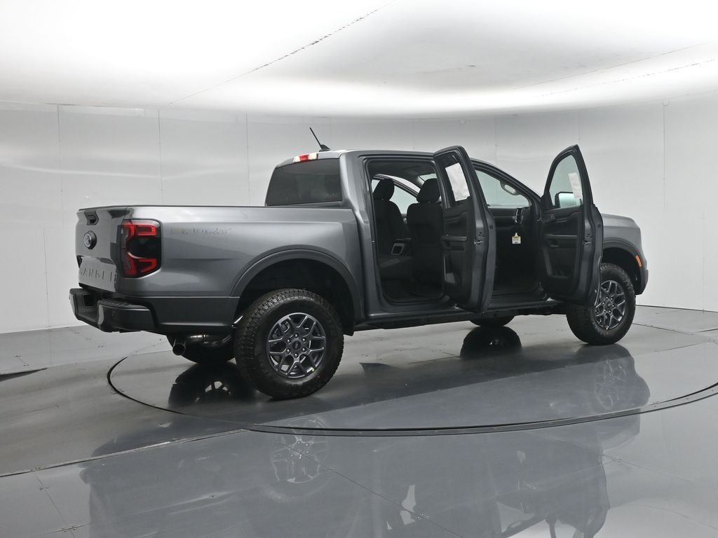 New 2026 Carbonized Gray Metallic Ford XLT image 5