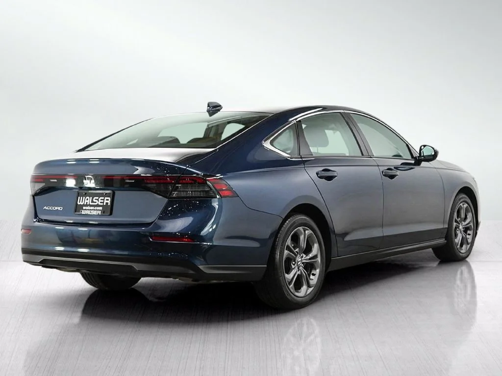 Used 2024 Blue Honda 4D SEDAN 1.5T EX image 5