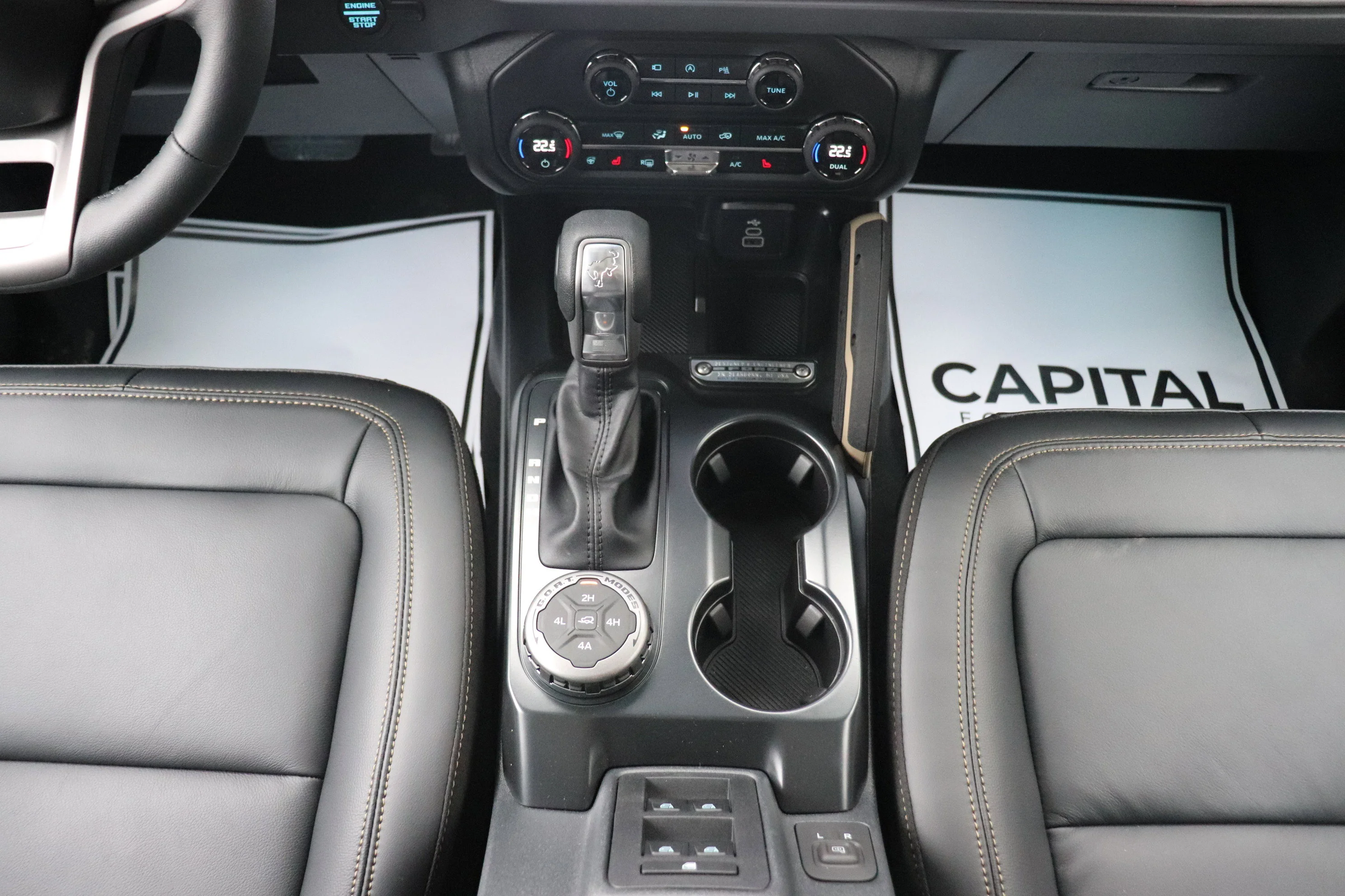 New 2026 AVALANCHE GREY Ford Badlands image 11