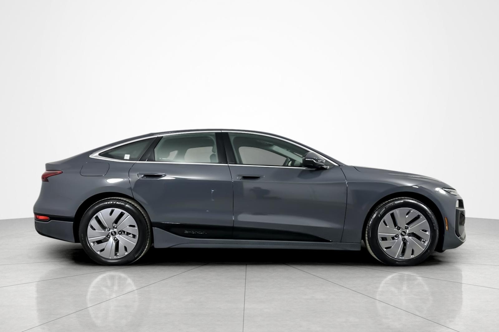 Used 2025 Magnet Gray Audi Premium quattro image 6