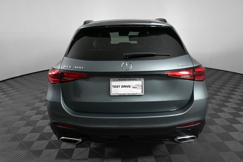 New 2026 Verde Silver Metallic Mercedes-Benz GLC 300 image 27