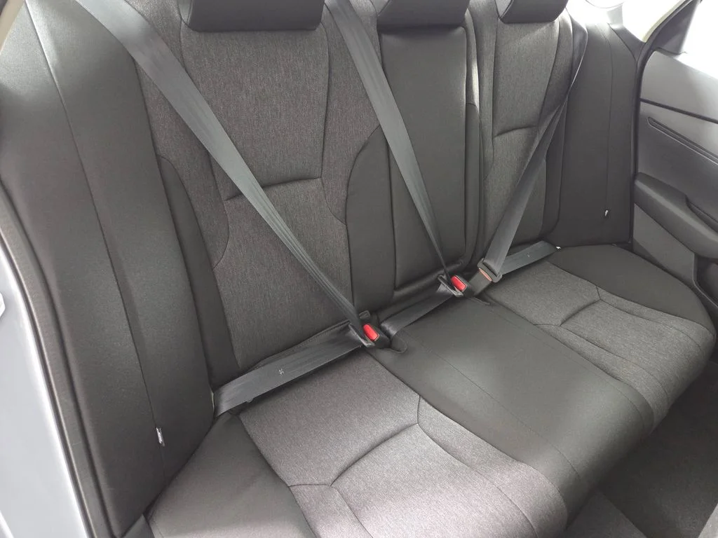 New 2026 Urban Gray Pearl Honda SE image 12