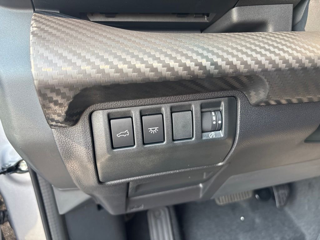 New 2026 ICE SILVER METALLIC Subaru Premium 7-Passenger image 22