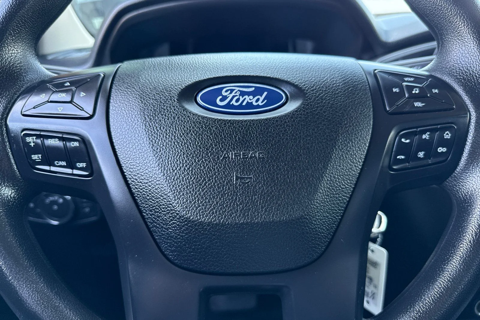 Used 2022 White Ford XL image 19