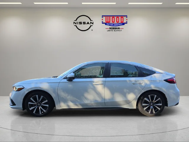 Used 2024 White Honda EX-L image 5