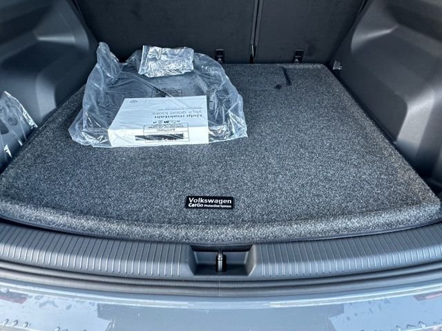 New 2026 Pure Gray Volkswagen 2.0T SEL Premium R-Line image 18