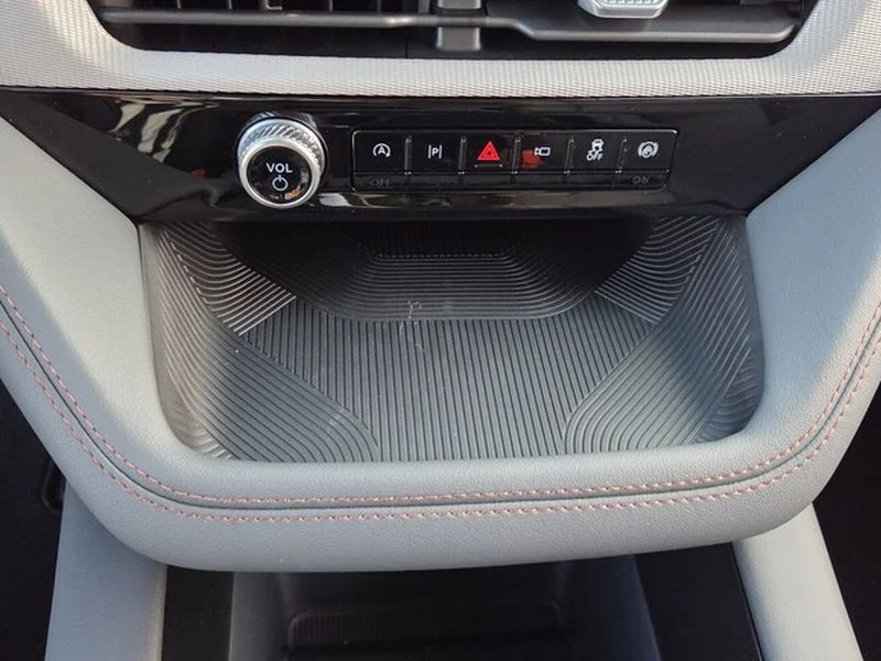 New 2026 Carbonized Gray Metallic Ford Active image 20