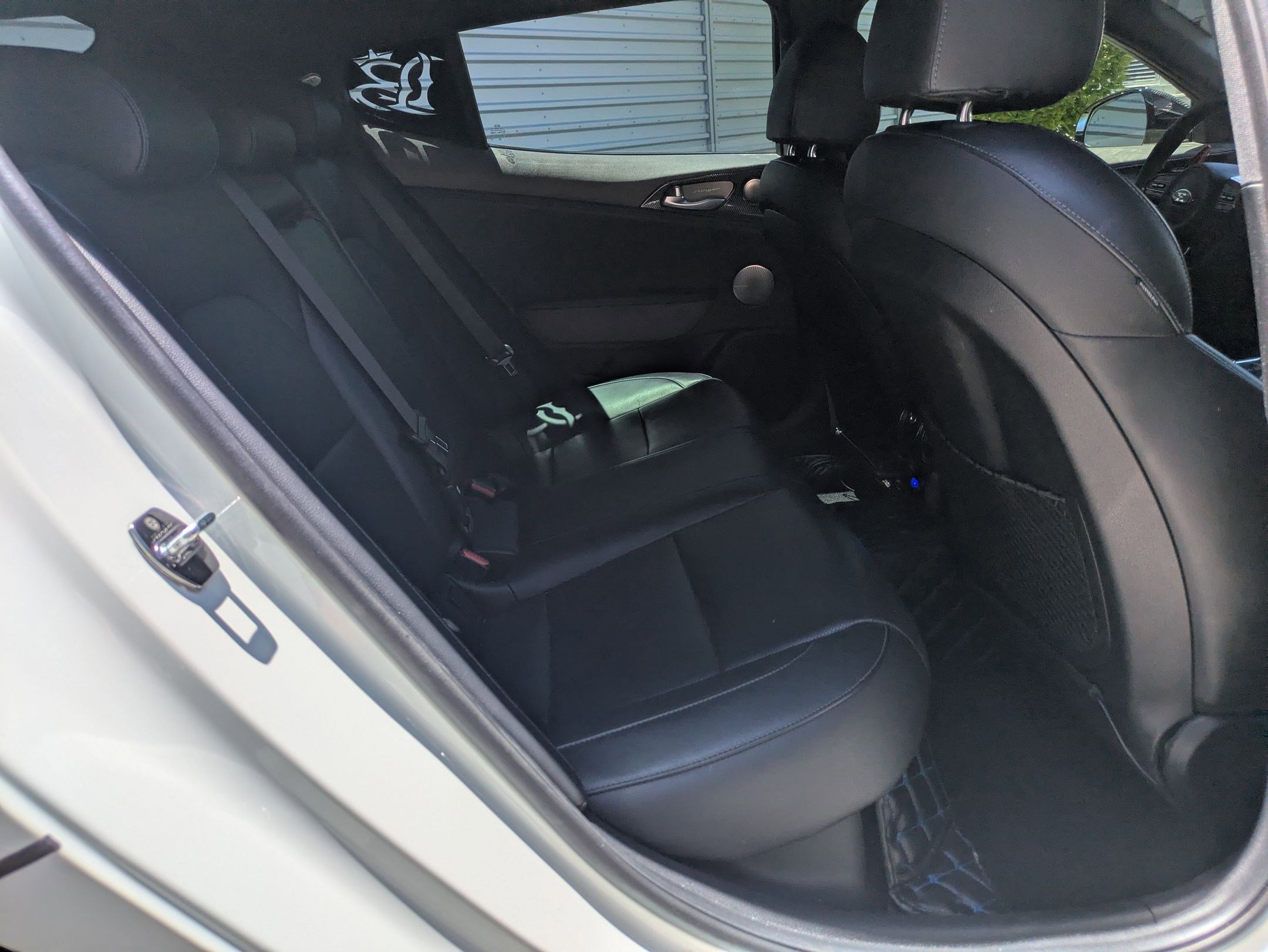 Used 2020 Snow White Pearl Kia GT1 image 27