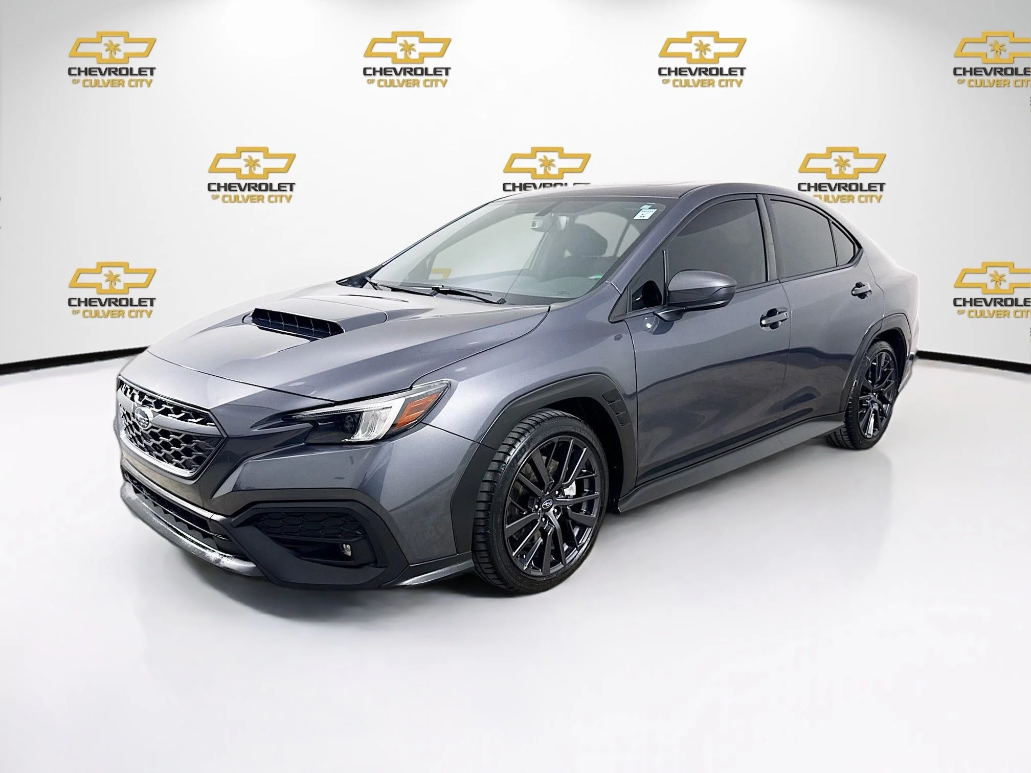 Used 2023  Subaru Premium image 3
