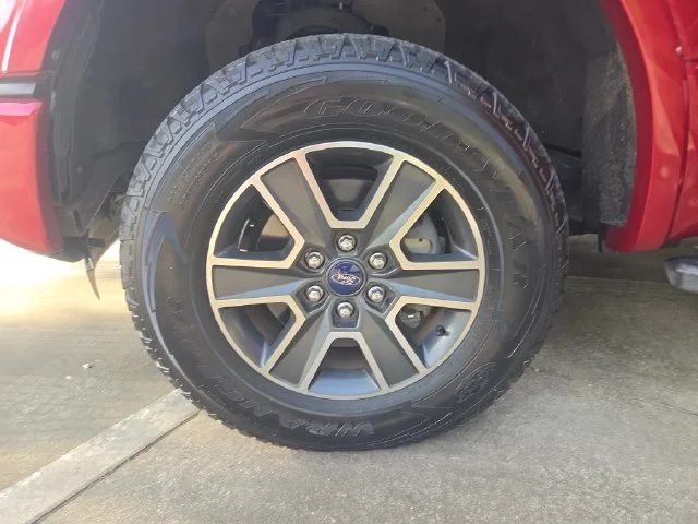 Used 2016 Red Ford XLT image 37
