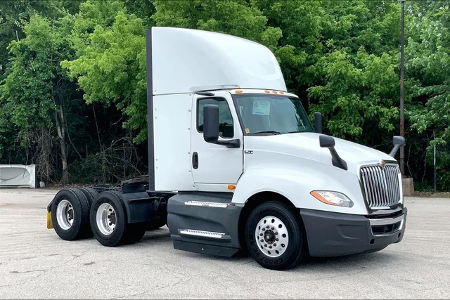 Pre-Owned 2021 International LT625 6x4 Day Cab