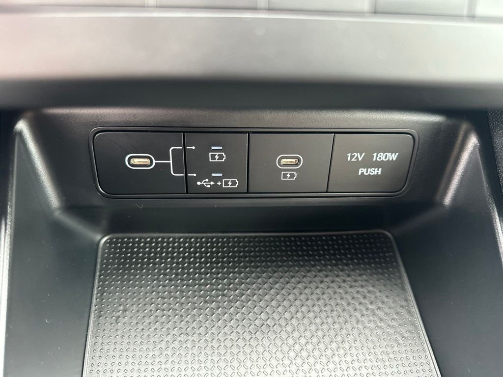Used 2025 Gray Hyundai SE image 15
