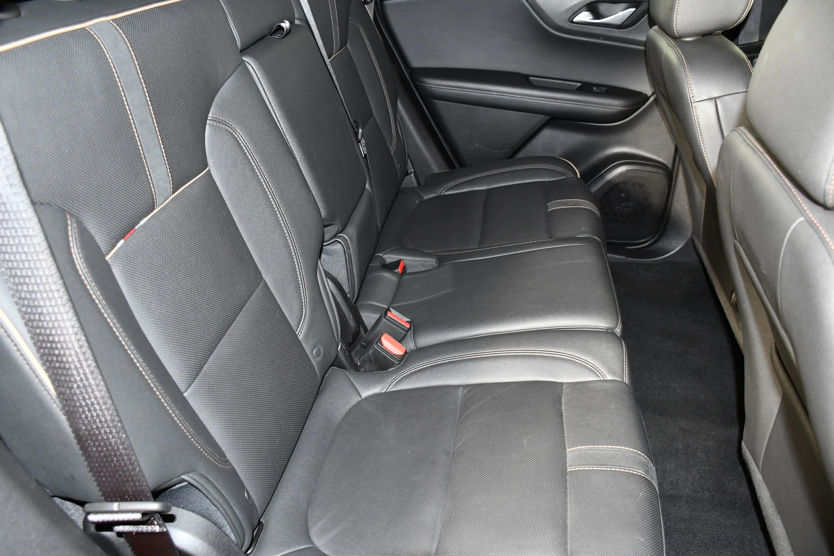 Used 2024 Black Chevrolet Premier image 45