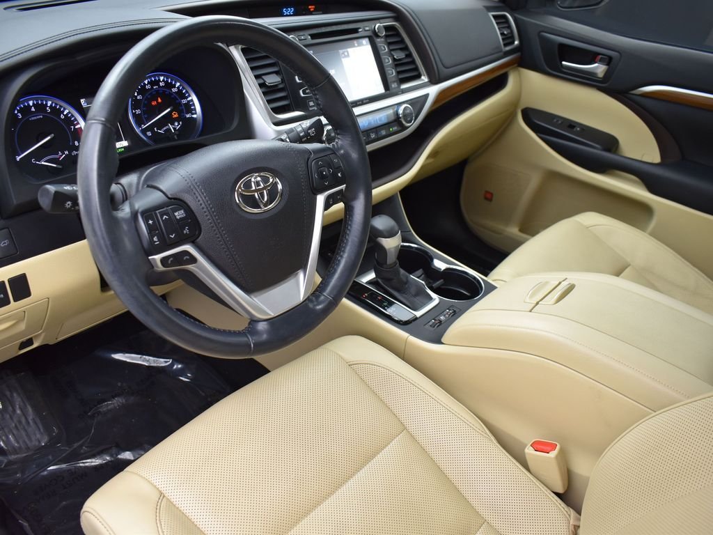 2018 TOYOTA HIGHLANDER - Image 12