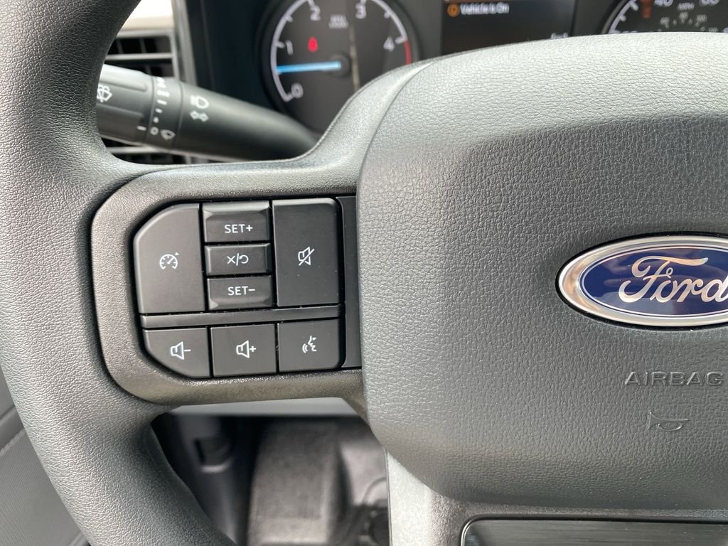 New 2025 Oxford White Ford F-350® XL image 20