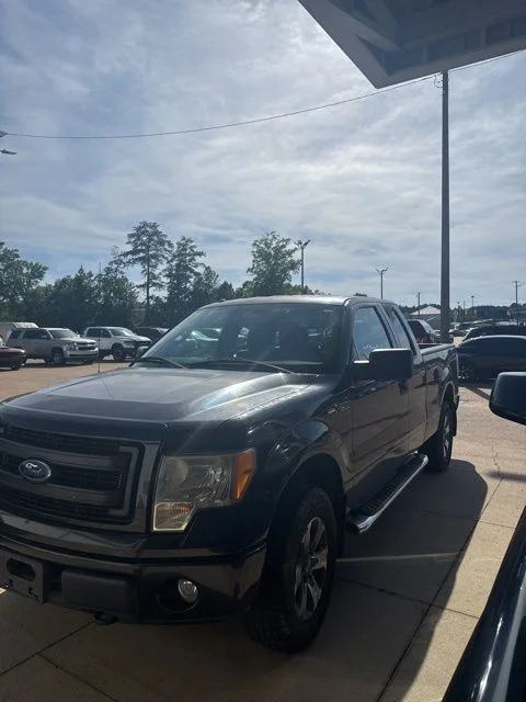 2013 Ford F-150 STX 4x4 SuperCab 145-in's photo