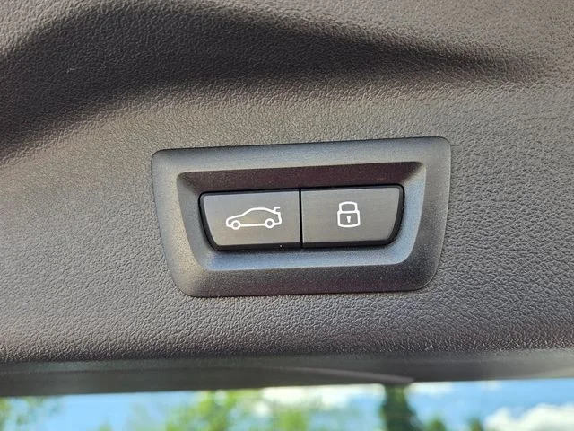 Used 2024 Tanzanite Blue II Metallic BMW xDrive40i image 37