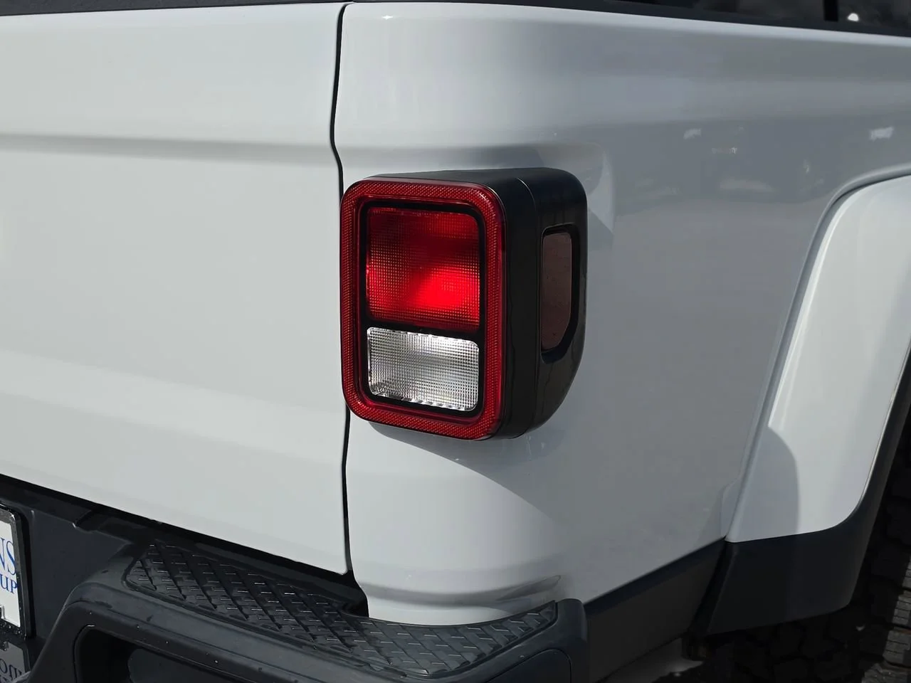 Used 2020 Bright White Clearcoat Jeep Altitude image 37