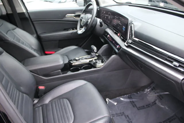 Used 2023 Black Kia SX-Prestige image 37
