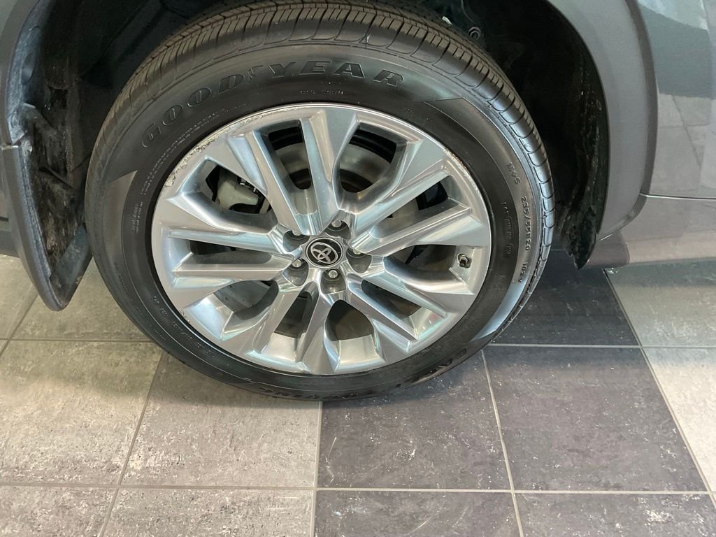 Used 2020 Gray Toyota Limited image 7