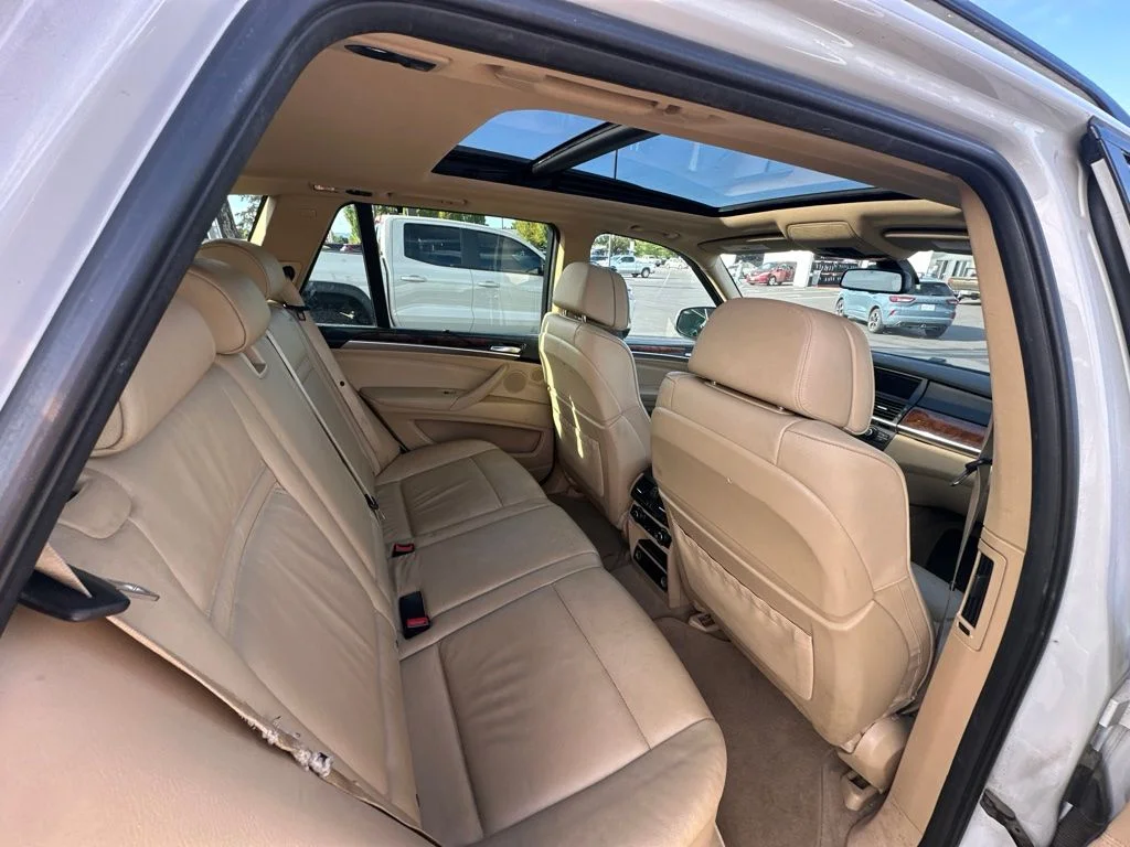 Used 2012 Alpine White BMW xDrive35d image 6