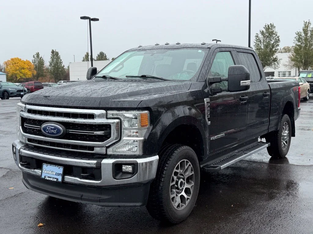 Used 2020 Agate Black Metallic Ford Lariat image 4