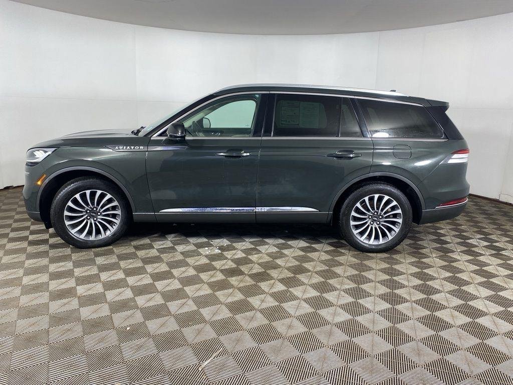 Used 2022 Green Metallic Lincoln Reserve image 6