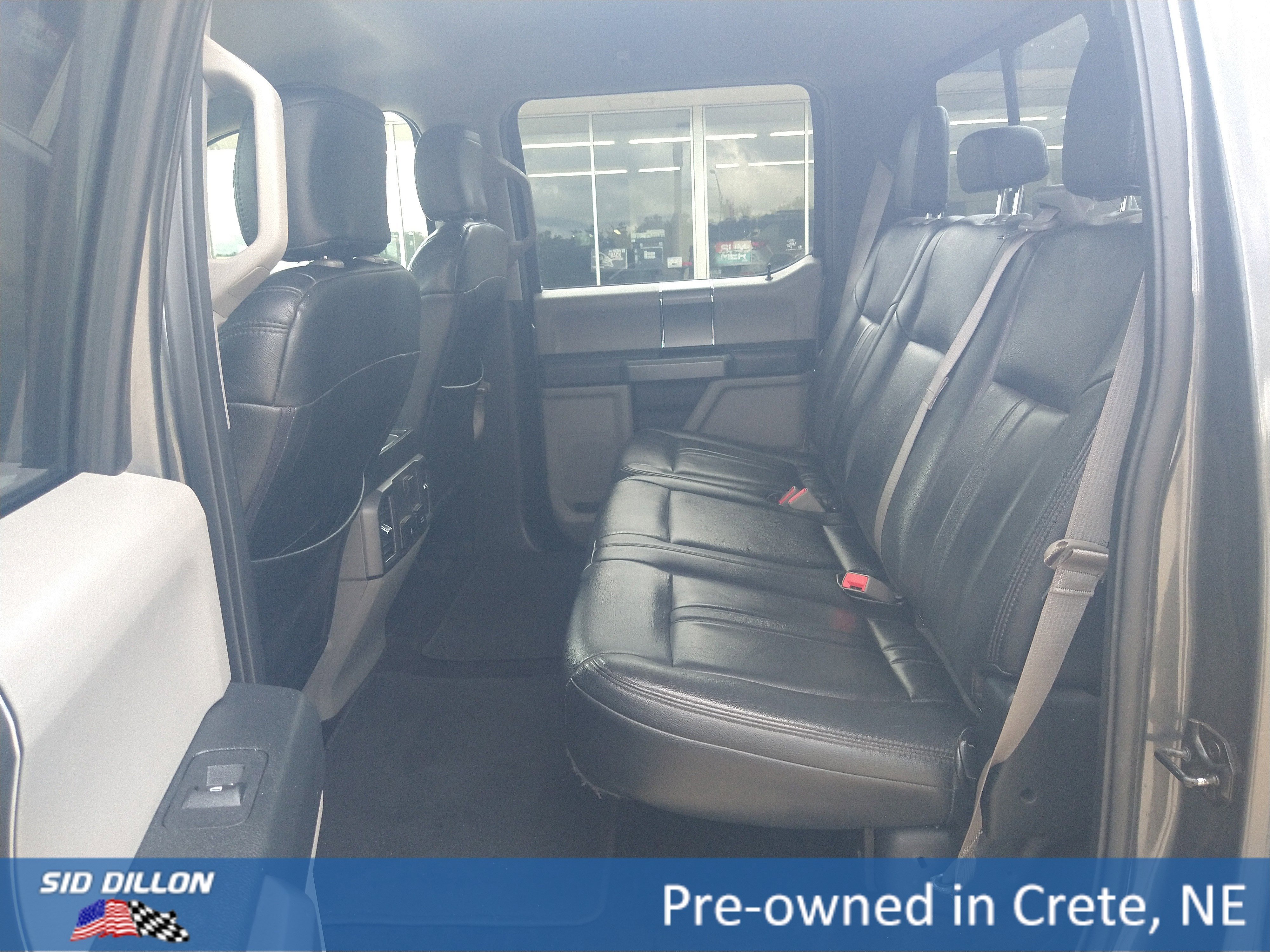 Used 2018 Shadow Black Ford XLT image 5