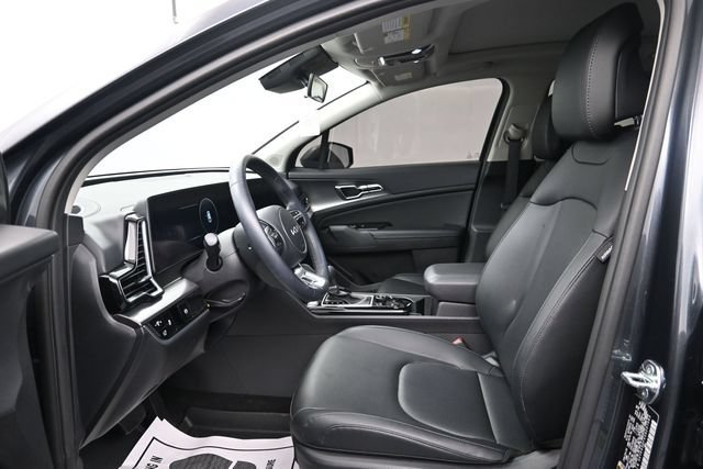 Used 2025 Gravity Gray Kia SX image 9