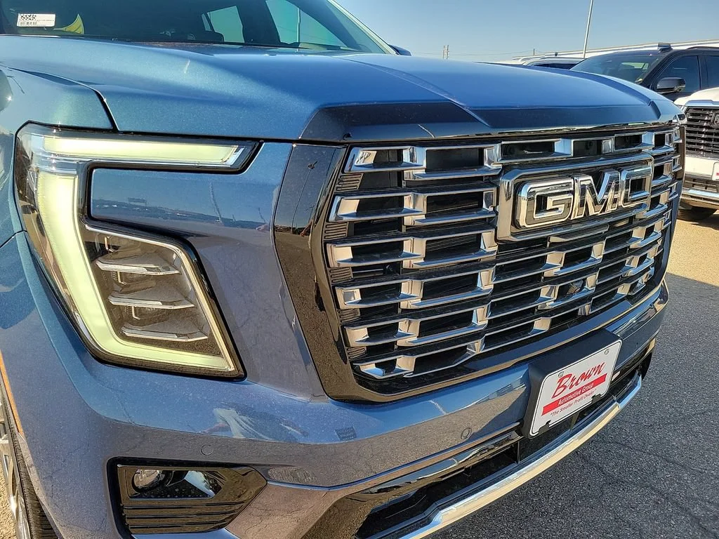 2026 GMC Yukon Denali Ultimate - Photo 13