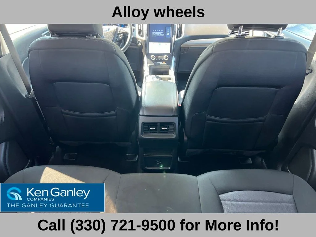 Used 2022 Black Ford SE image 52