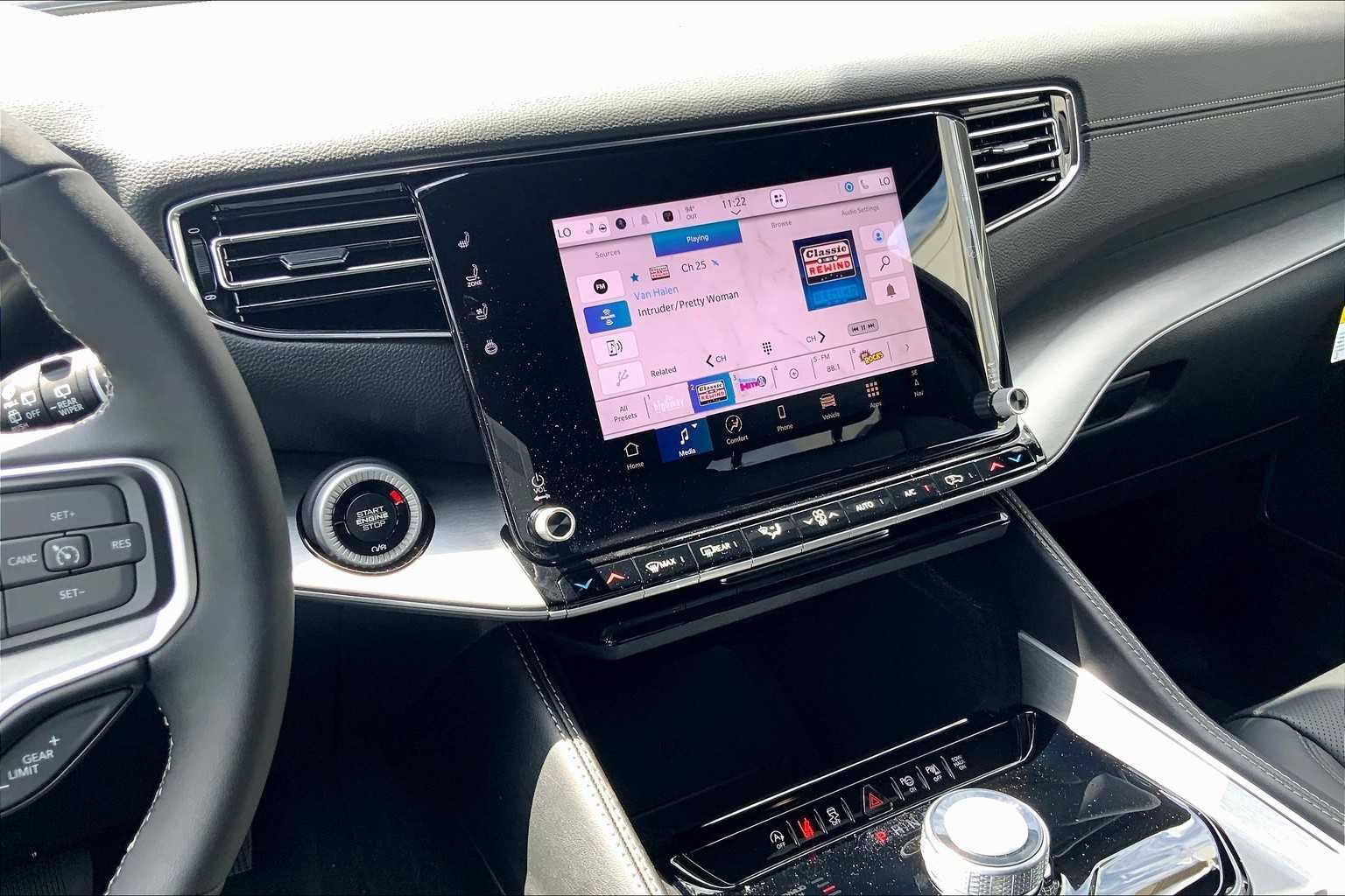 2025 Jeep Wagoneer Series I - Photo 6