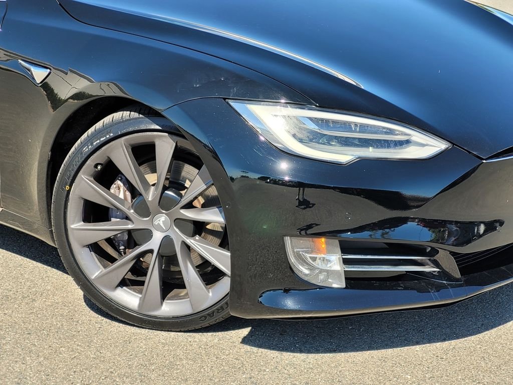 Used 2021 Black Tesla Long Range image 9