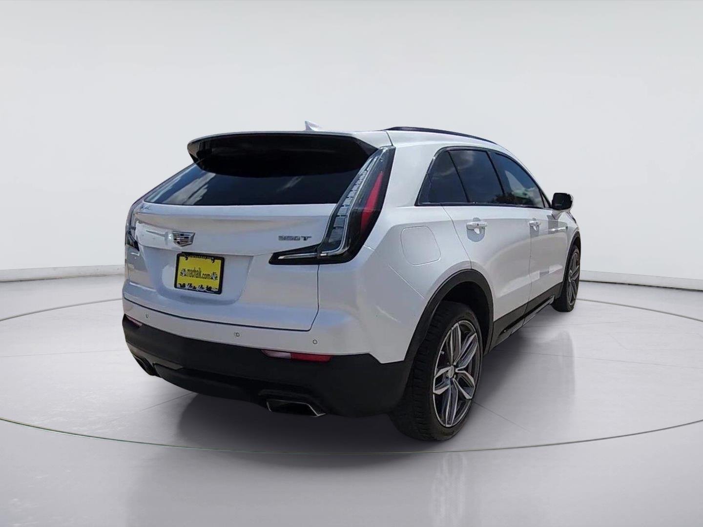 2022 Cadillac XT4 FWD Sport White at Gerry Lane Buick GMC