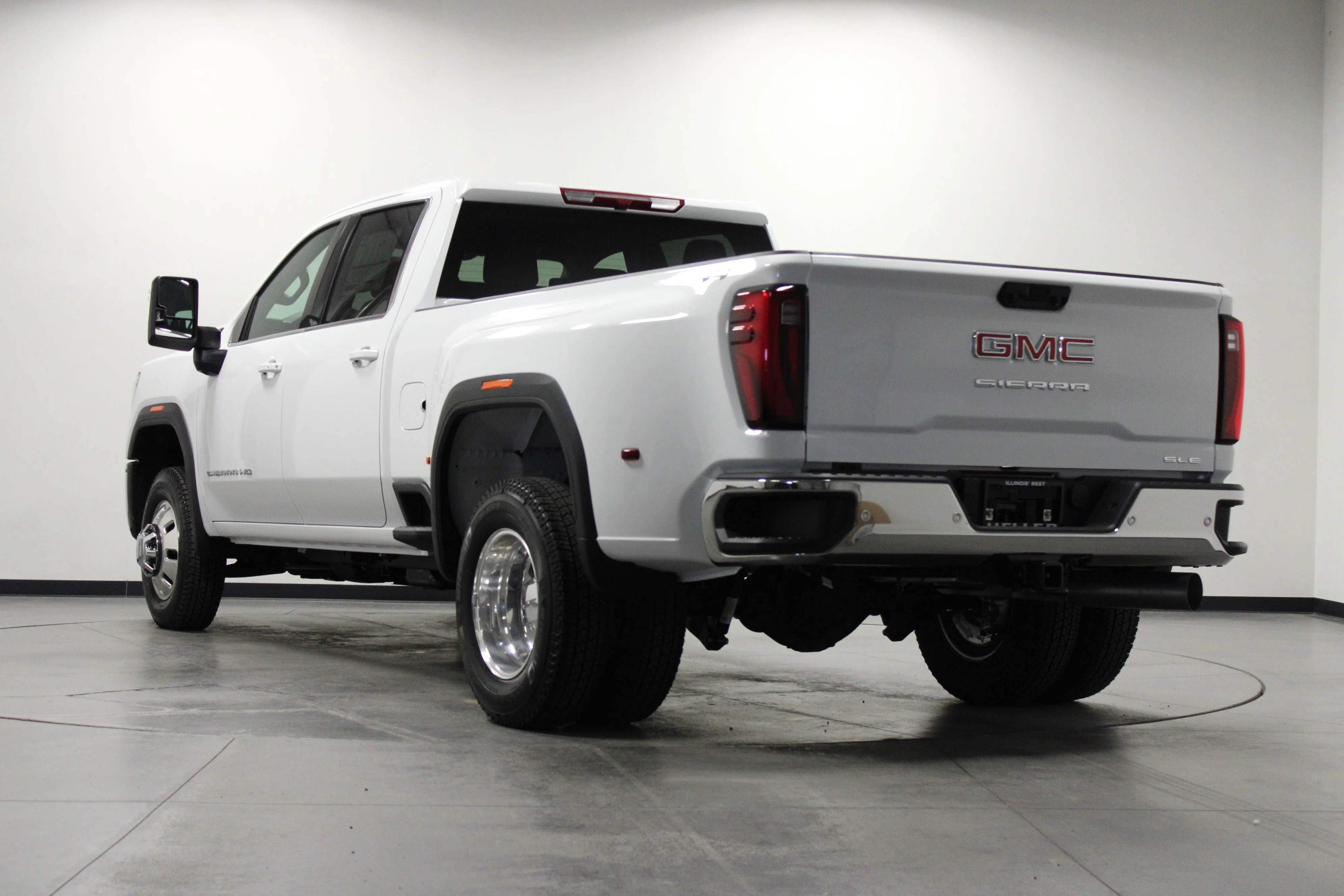 New 2026 Summit White GMC SLE DRW image 6