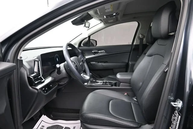 Used 2025 Gravity Gray Kia SX image 9
