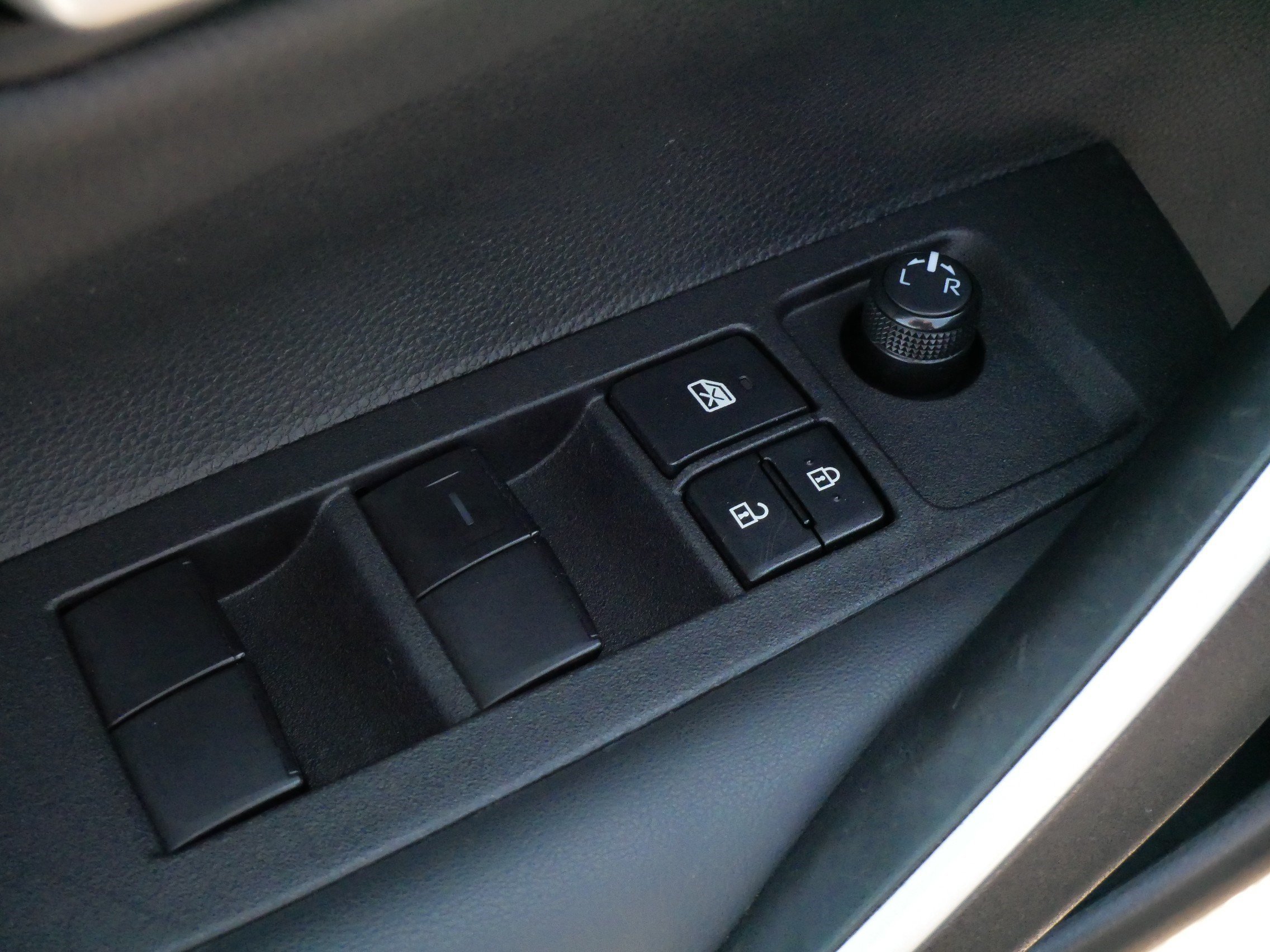 Certified Used 2025 UNDERGROUND Toyota SE image 19