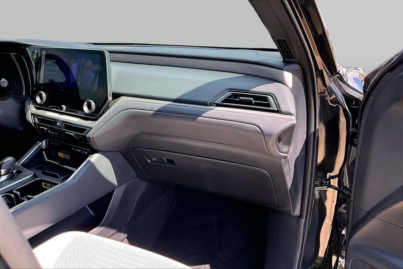 Certified Used 2025 CAVIAR Lexus Premium image 19