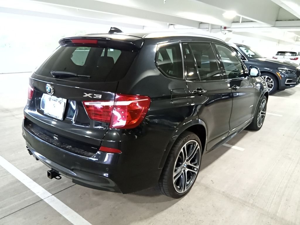 Used 2016 Black Sapphire Metallic BMW xDrive35i image 5