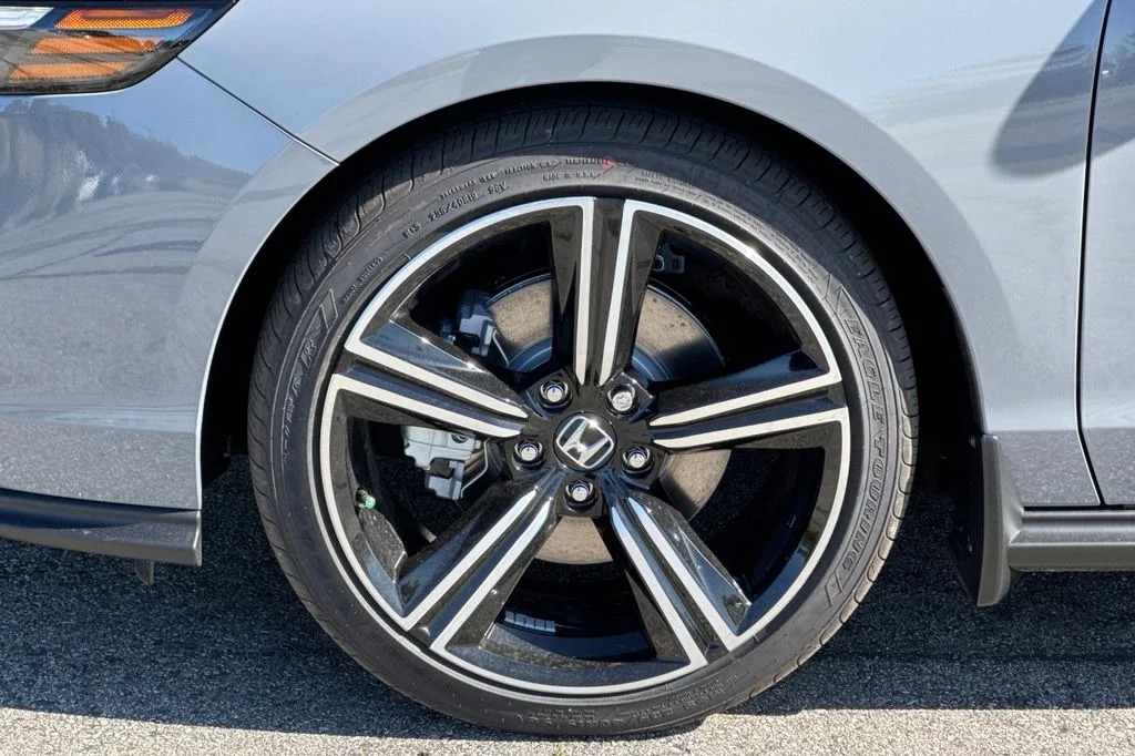 New 2026 Urban Gray Pearl Honda Sport image 31