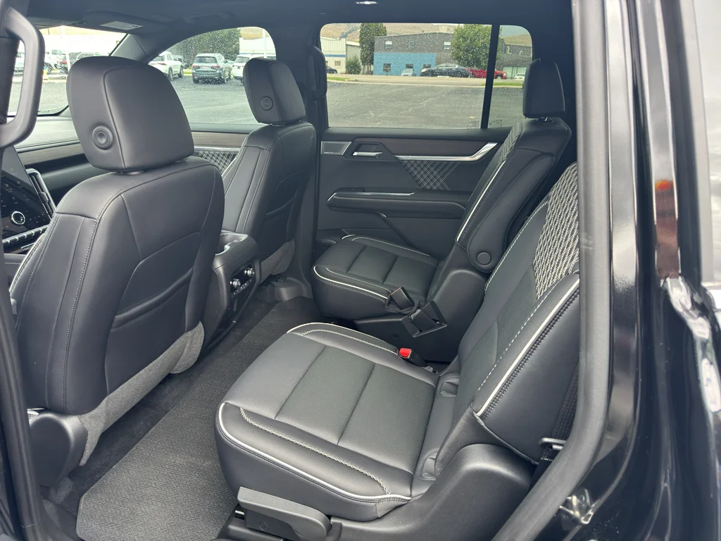 2024 GMC Acadia Denali - Photo 6