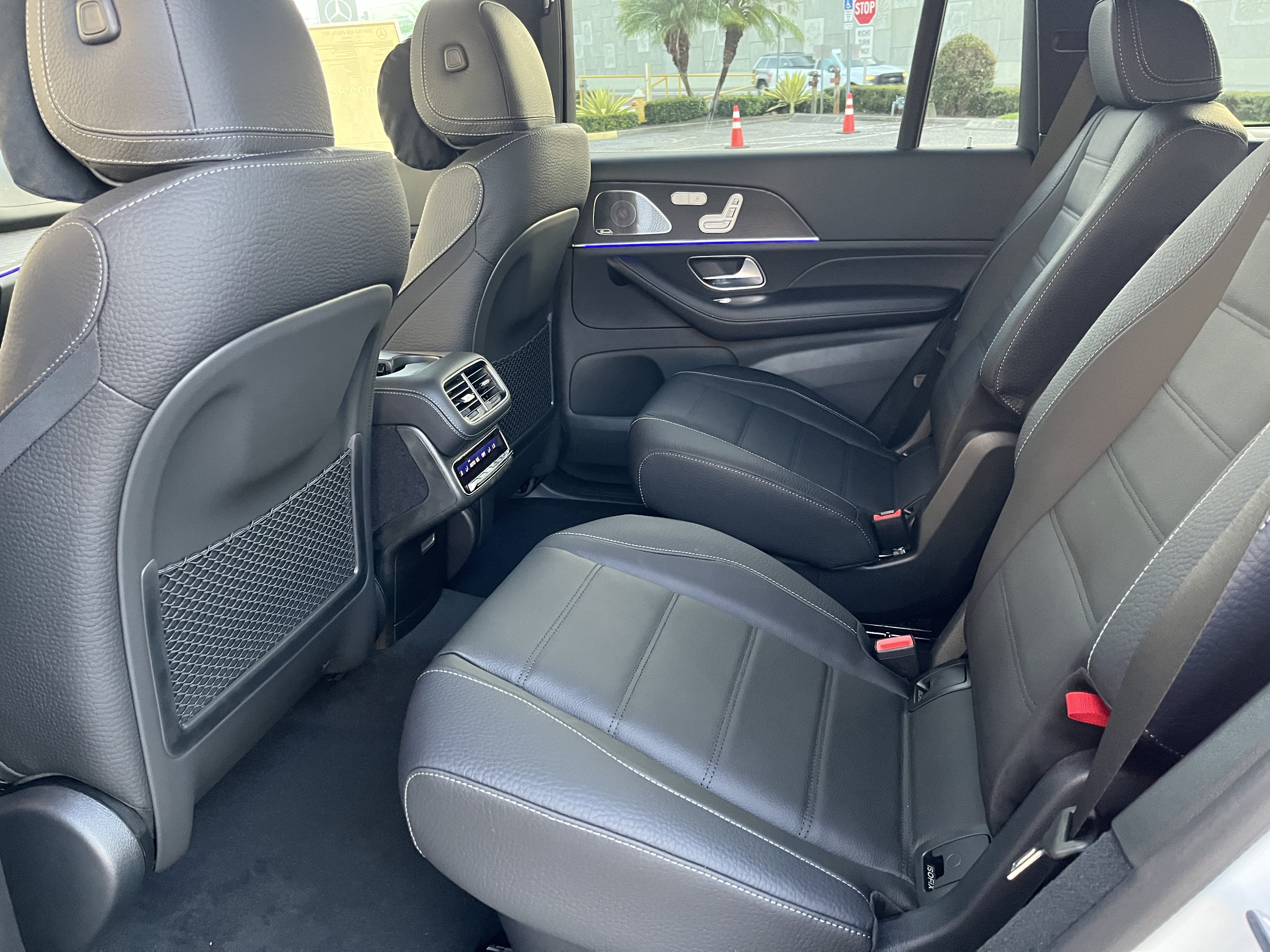 New 2026 MOONLIGHT WHITE Mercedes-Benz GLS 450 image 16
