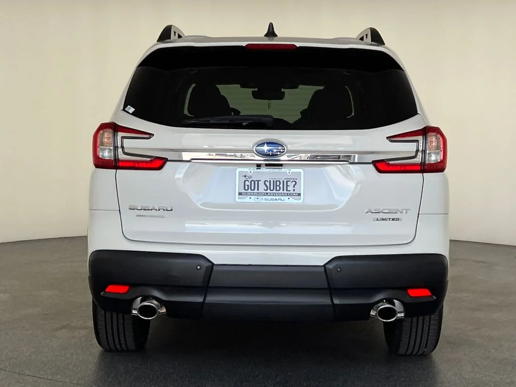 New 2026 CRYSTAL WHITE PEARL Subaru Limited 7-Passenger image 5