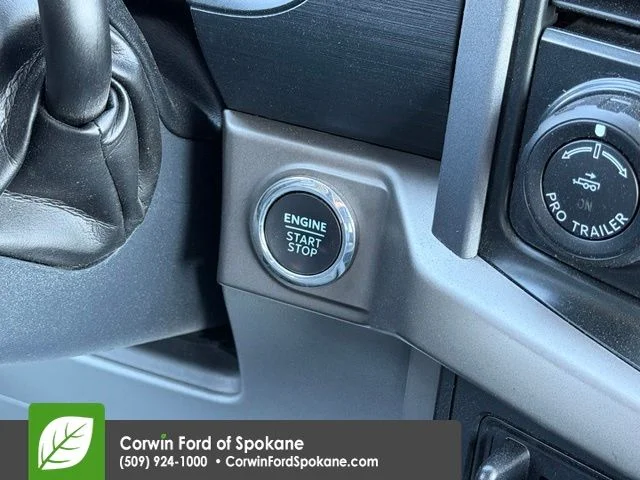 Used 2024 Oxford White Ford XLT image 32